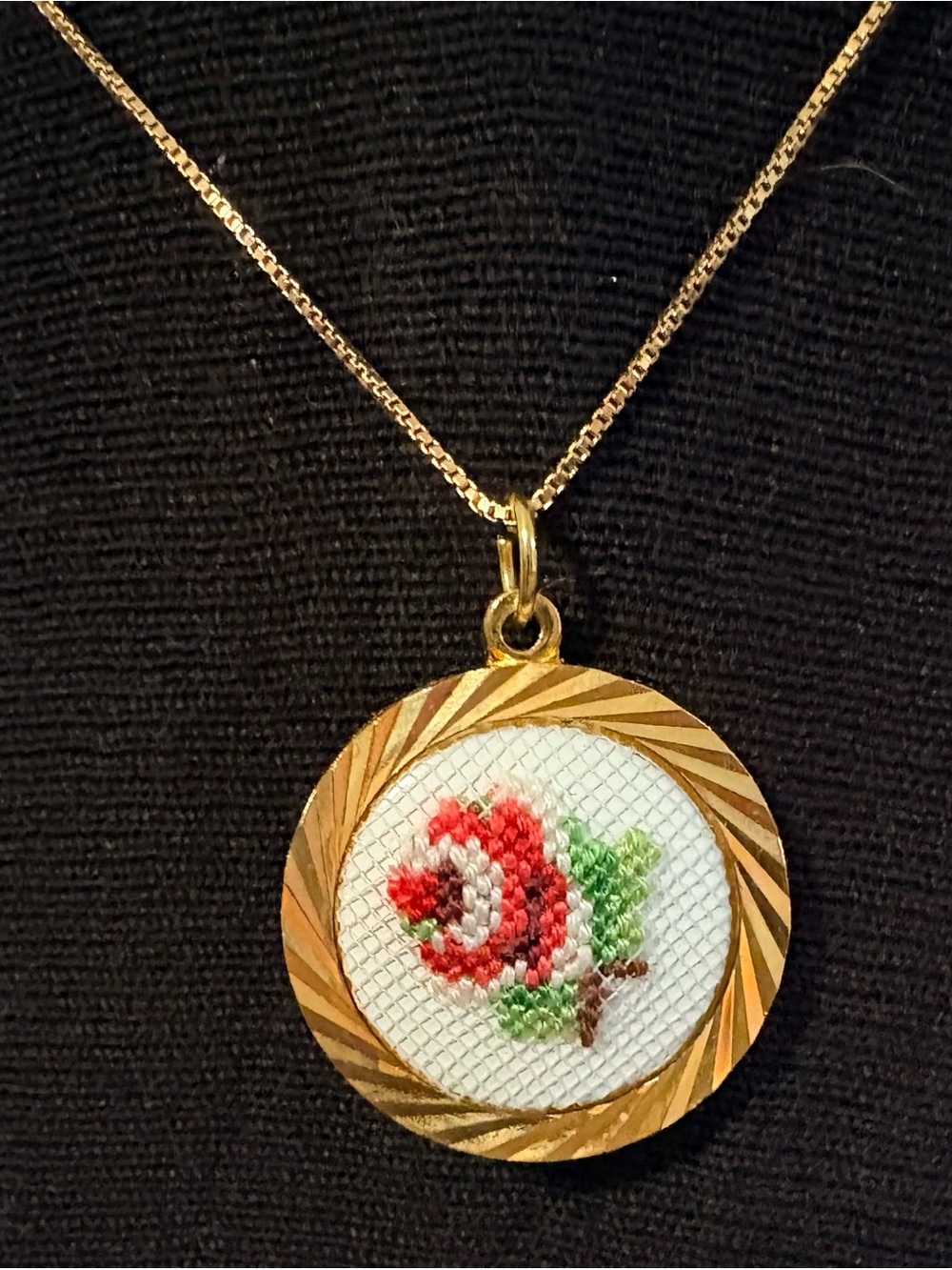 Vintage Cross-Stitch Floral Cottagecore Croquet Lady Rose Necklace - Picture 2 of 4